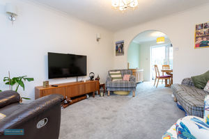 Living room- click for photo gallery